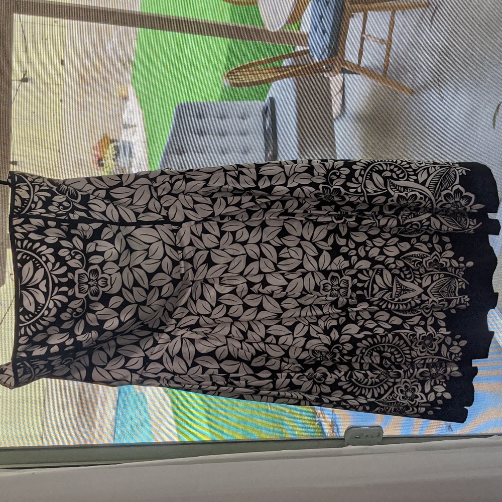 White House Black Market Floral Black and White knee length dress